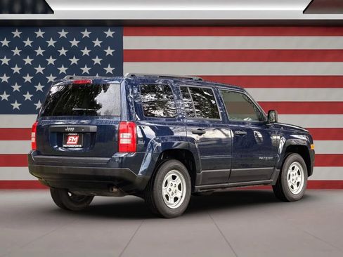 Used 2016 Jeep Patriot Sport image 7