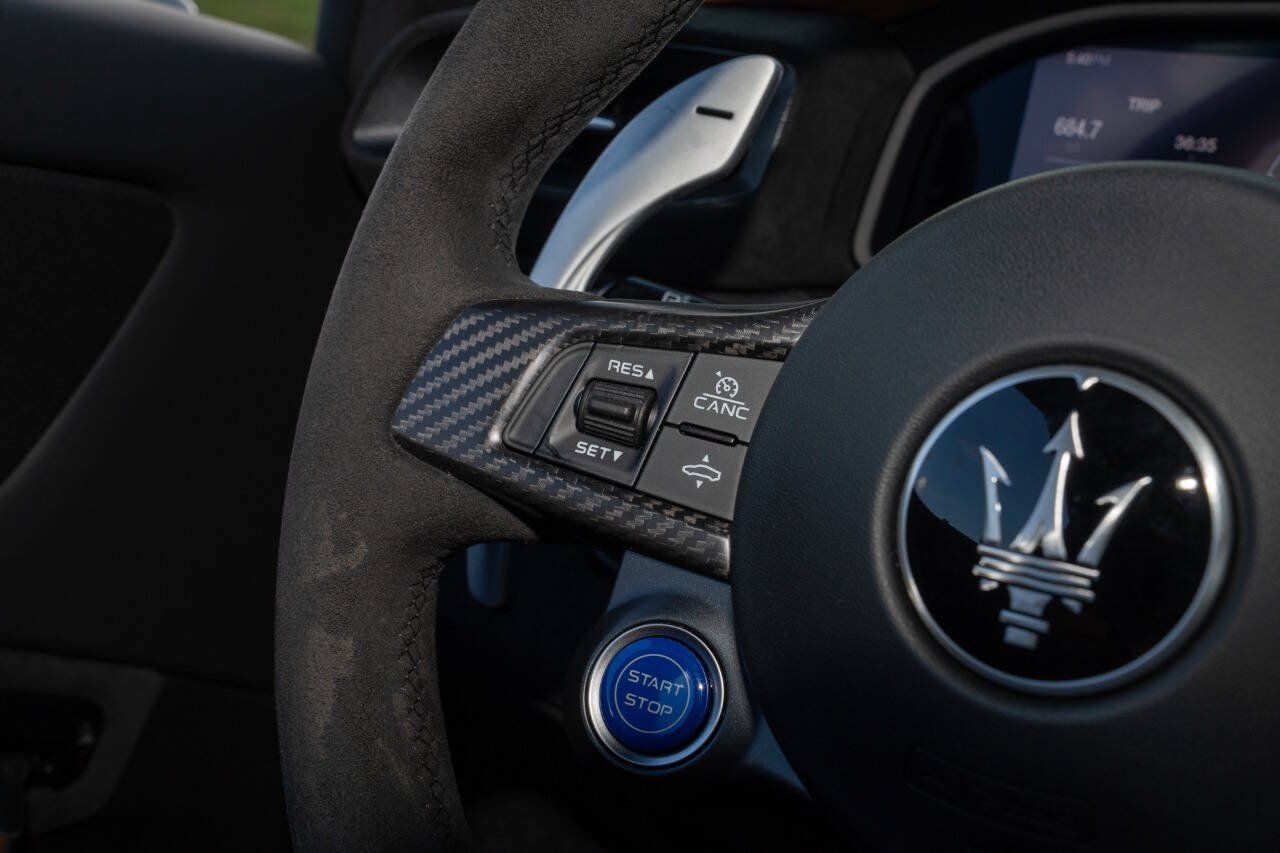 Used 2023 Maserati MC20 Coupe RWD image 33