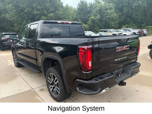 Used 2025 GMC Sierra 1500 AT4 w/ AT4 Premium Package AWD/4WD image 10