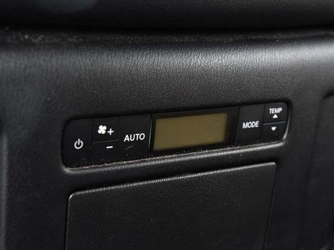 Used 2023 Nissan Armada SL w/ Captain's Chairs Package AWD/4WD image 28