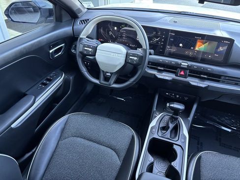 Used 2025 Kia K4 GT-Line FWD image 17