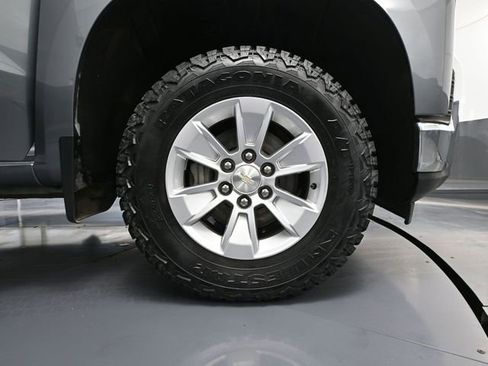 Used 2019 Chevrolet Silverado 1500 LT image 17