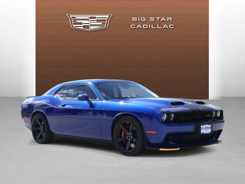 Used 2022 Dodge Challenger SRT Hellcat Redeye image 7