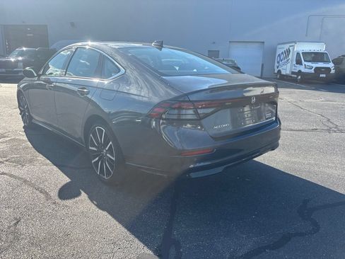 Used 2024 Honda Accord Touring image 5