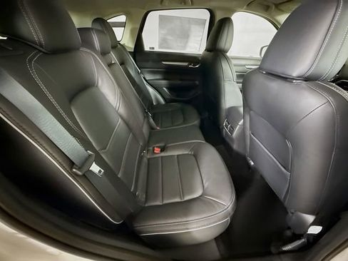New 2025 MAZDA CX-5 AWD 2.5 S w/ Preferred Package image 28
