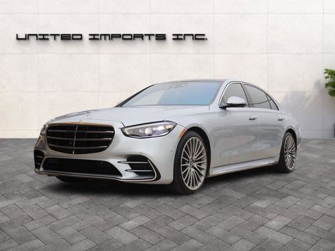 Used 2023 Mercedes-Benz S 580 4MATIC Sedan image 2