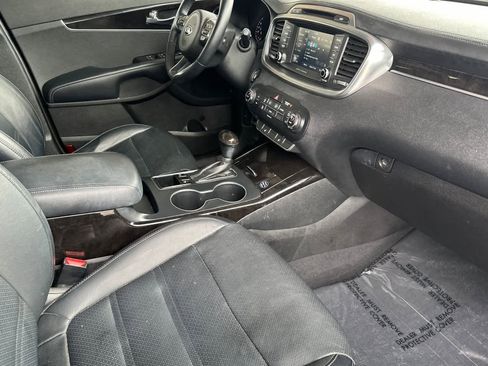 Used 2017 Kia Sorento EX FWD image 17