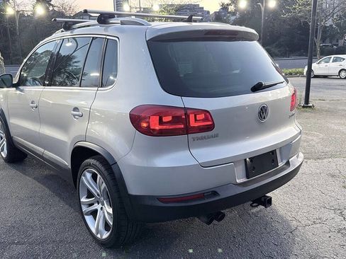 Used 2013 Volkswagen Tiguan SEL FWD image 11