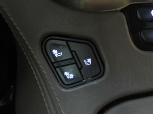 Used 2018 GMC Yukon XL Denali w/ Denali Ultimate Package AWD/4WD image 45