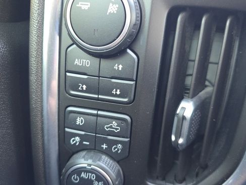 Used 2019 Chevrolet Silverado 1500 LT Trail Boss image 26