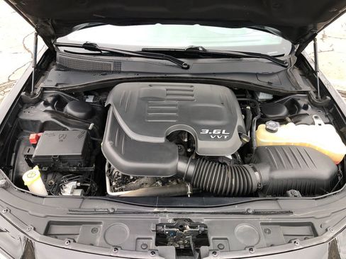 Used 2018 Chrysler 300 S w/ S Model Appearance Package image 15