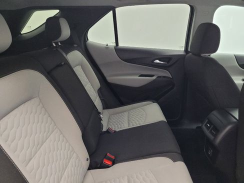 Used 2021 Chevrolet Equinox LS w/ LS Convenience Package AWD/4WD image 19