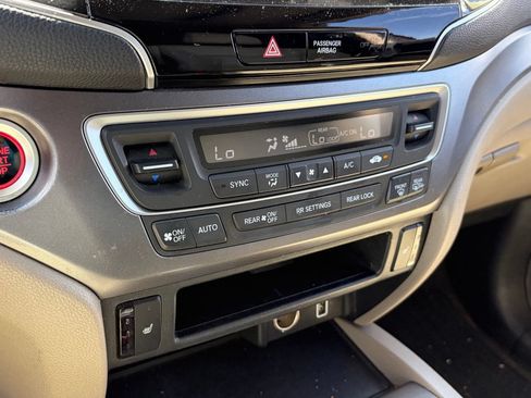 Used 2019 Honda Pilot EX-L image 10