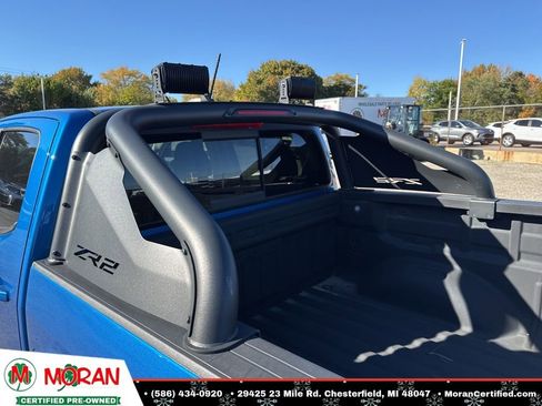 Used 2022 Chevrolet Colorado ZR2 w/ ZR2 Dusk Special Edition image 12