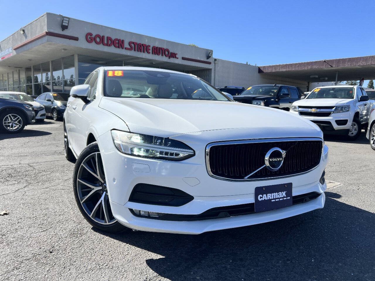 Used 2018 Volvo S90 T6 Momentum w/ Convenience Package AWD/4WD image 2