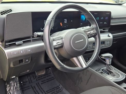 Used 2024 Hyundai Kona SEL AWD/4WD image 19