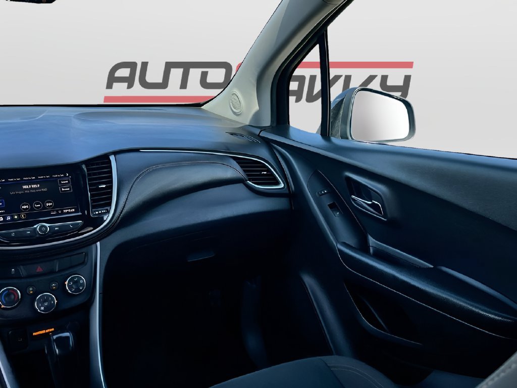 Used 2022 Chevrolet Trax LS w/ Tint and Cruise Package FWD image 21
