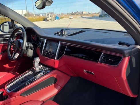 Used 2016 Porsche Macan S image 13