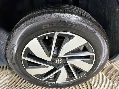 Used 2025 Volkswagen Atlas SE image 20