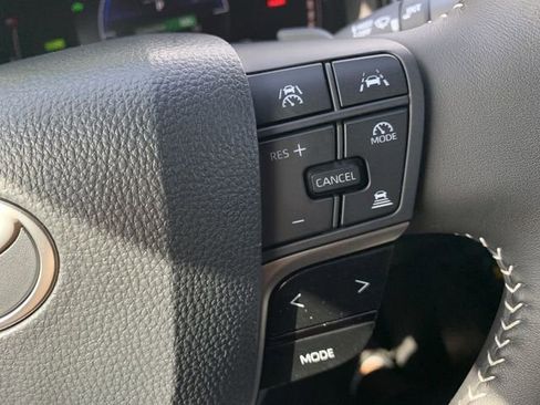 Certified 2026 Toyota Camry SE FWD image 28