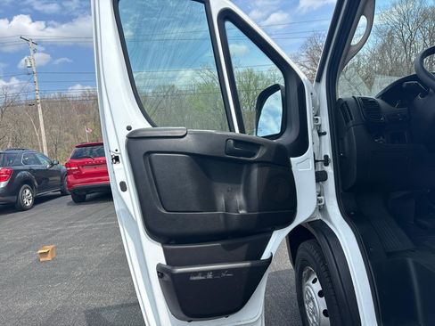 Used 2023 RAM ProMaster 1500 w/ Interior LED Lighting Group FWD image 16