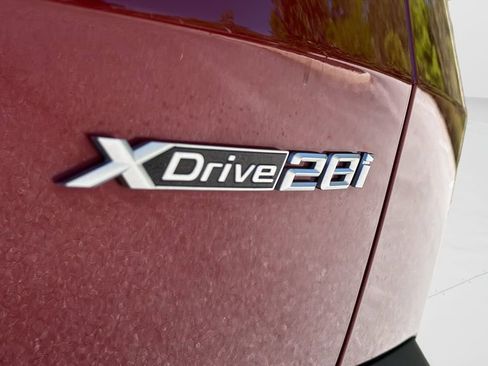 Used 2025 BMW X2 xDrive28i w/ Premium Package image 27