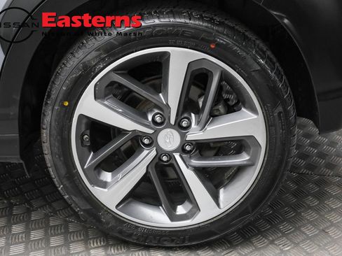 Used 2019 Hyundai Kona Limited image 8