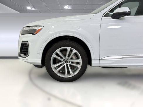 Used 2025 Audi Q7 3.0T Premium Plus AWD/4WD image 25