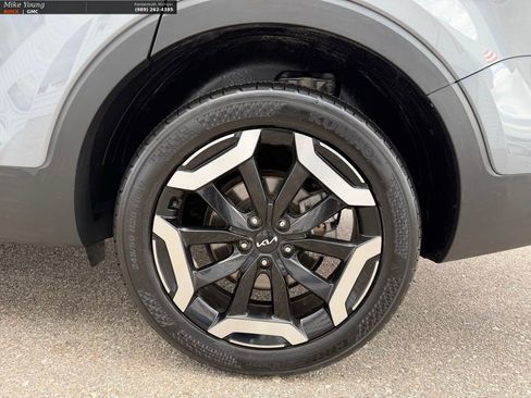 Used 2025 Kia Telluride S image 11