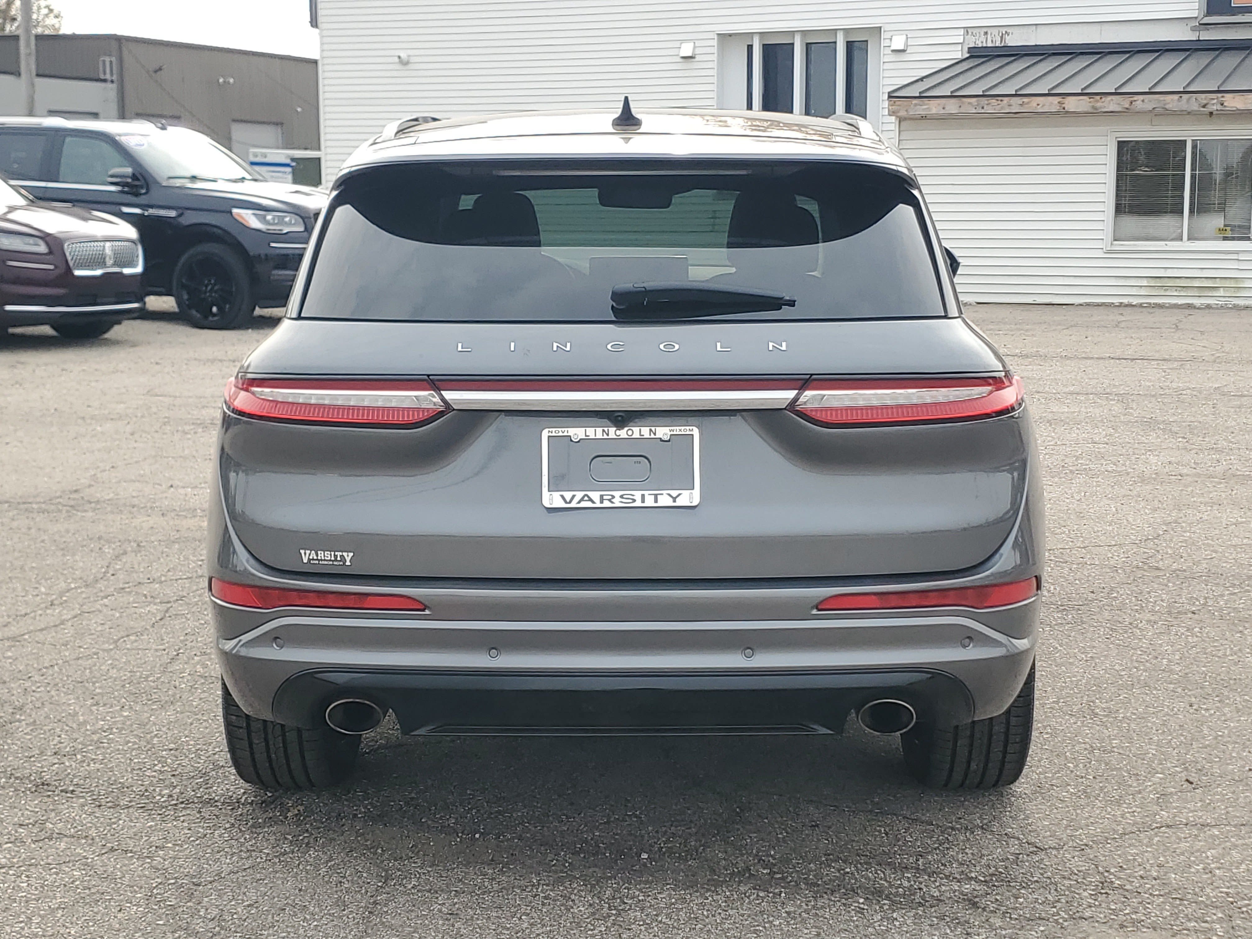 Used 2025 Lincoln Corsair AWD w/ Equipment Group 101A image 5