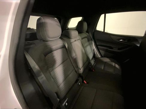 Used 2025 Chevrolet Equinox LT AWD/4WD image 23