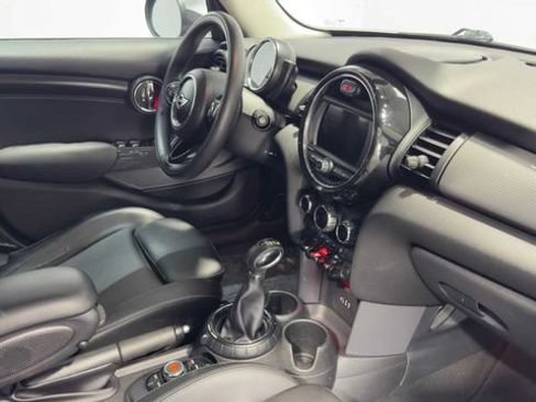 Used 2015 MINI Cooper 4-Door Hardtop FWD image 11