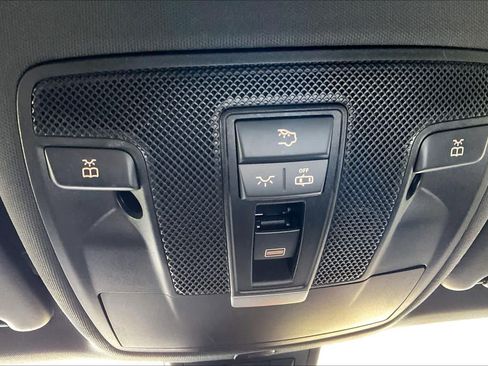 Used 2019 Mercedes-Benz CLA 250 image 32