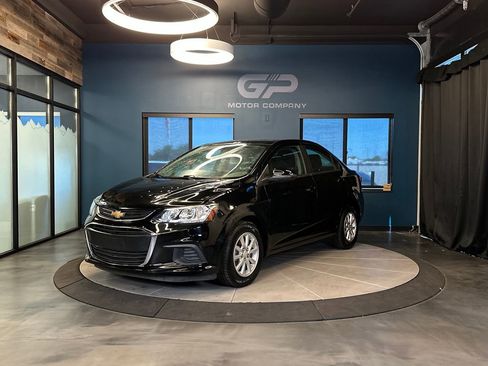 Used 2019 Chevrolet Sonic LT FWD image 7