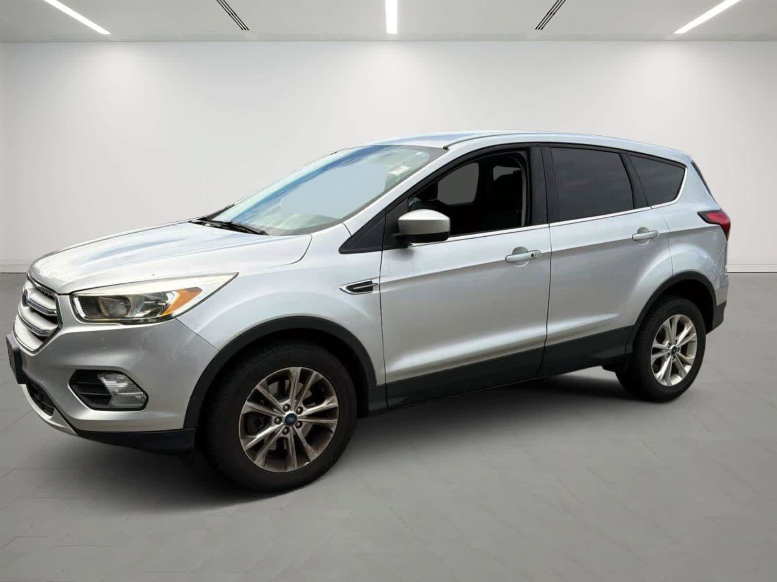 Used 2019 Ford Escape SE AWD/4WD image 1