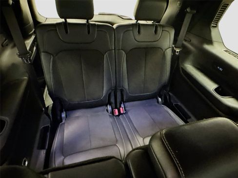 Used 2023 Jeep Grand Cherokee L Laredo image 26