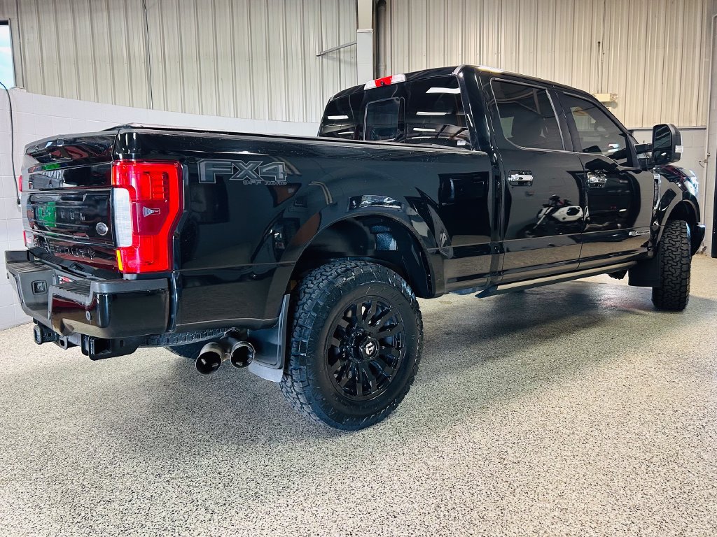 Used 2017 Ford F250 Platinum w/ Platinum Ultimate Package AWD/4WD image 6