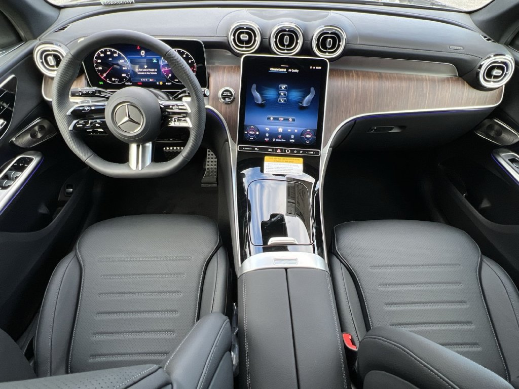 Used 2026 Mercedes-Benz GLC 300 4MATIC image 21