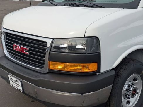 New 2026 GMC Savana 2500 w/ Driver Convenience Package RWD image 9