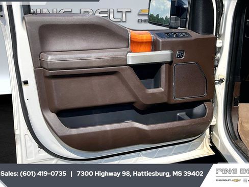 Used 2018 Ford F150 King Ranch w/ Equipment Group 601A Luxury AWD/4WD image 18