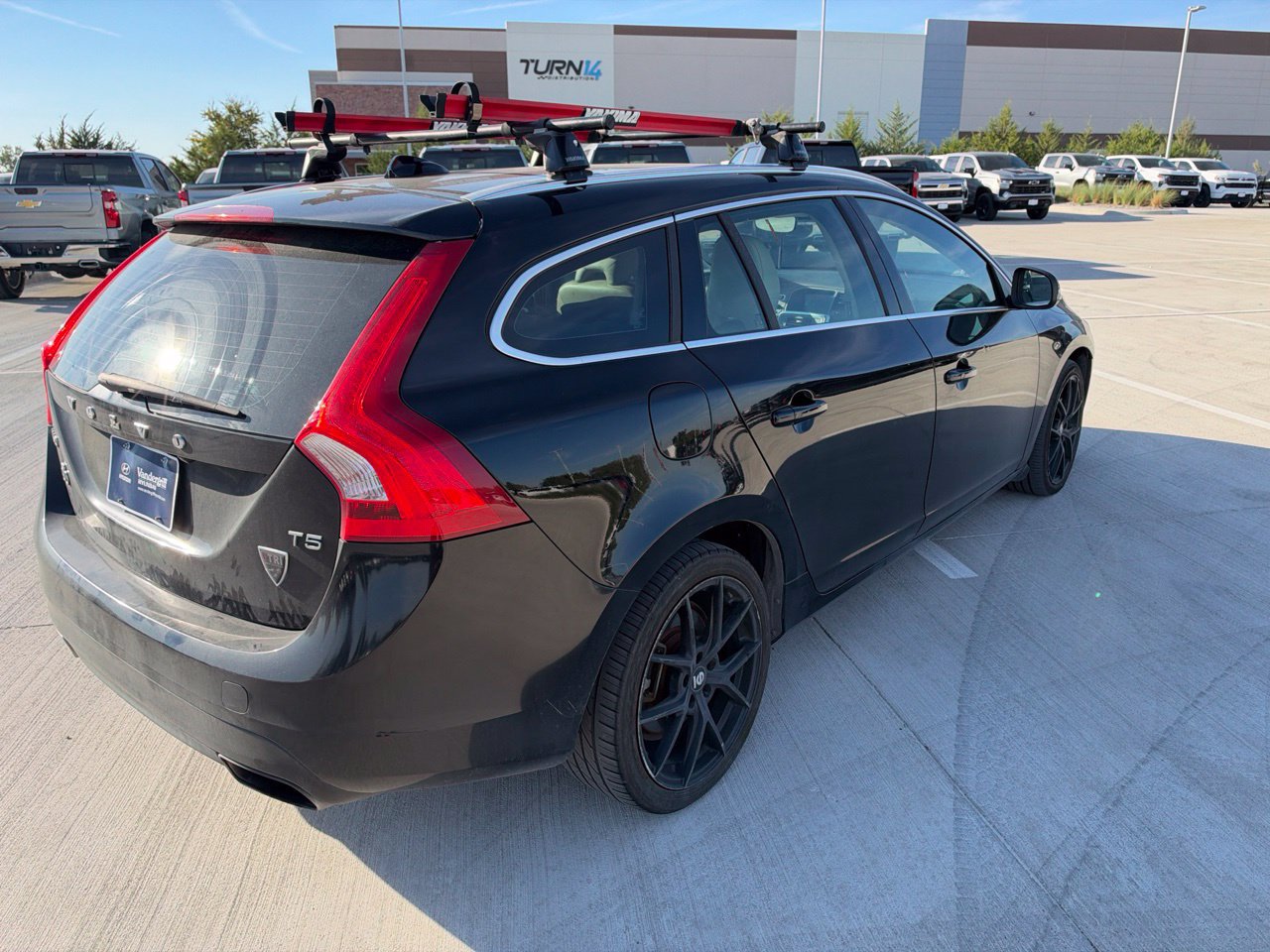 Used 2017 Volvo V60 T5 Premier w/ Convenience Package FWD image 5