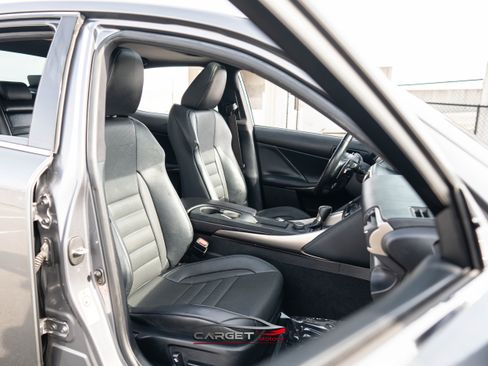 Used 2018 Lexus IS 300 F Sport w/ F Sport Package image 16