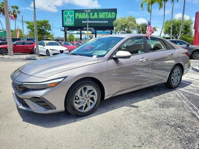 Used 2024 Hyundai Elantra Blue