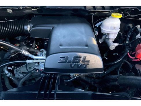 Used 2024 RAM 1500 Classic Warlock image 31