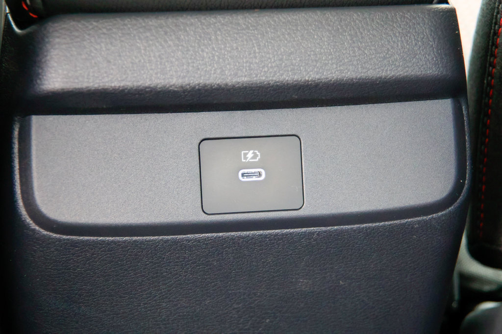 New 2026 Nissan Sentra SR w/ Floor Mat Package FWD image 16