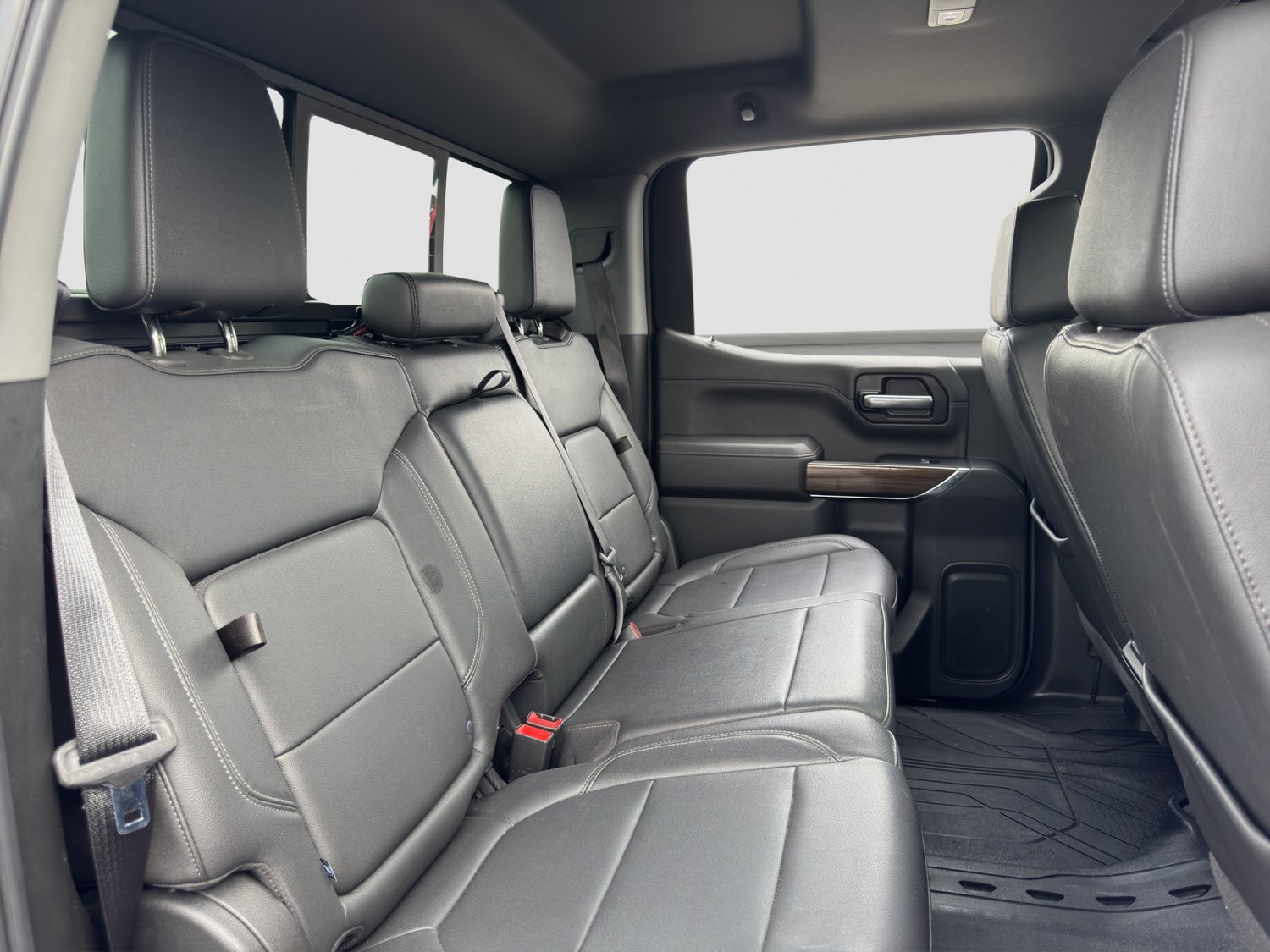 Used 2022 Chevrolet Silverado 1500 RST w/ Redline Edition AWD/4WD image 18