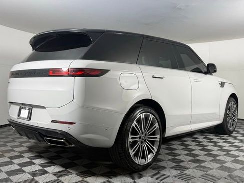 Used 2024 Land Rover Range Rover Sport Dynamic SE image 8