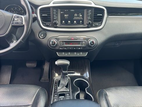Used 2020 Kia Sorento EX image 21