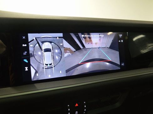 Certified 2025 Porsche Cayenne image 28