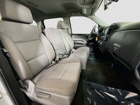 Used 2018 Chevrolet Silverado 1500 Custom w/ Custom Value Package RWD image 29
